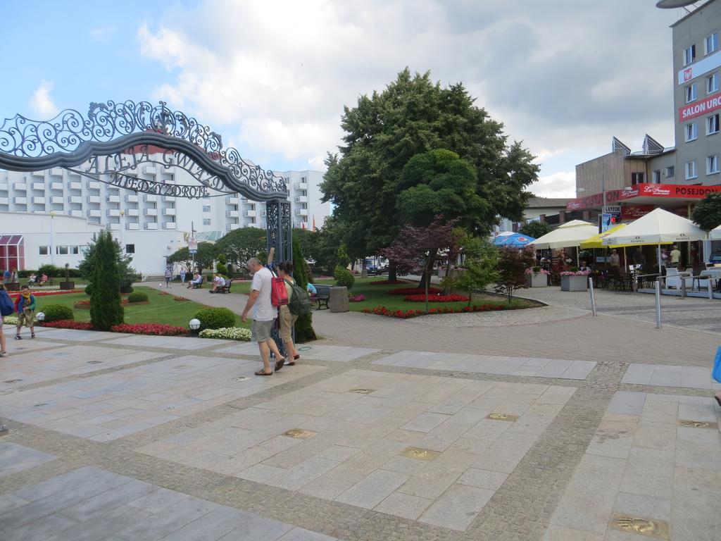 Apartament Horyzont Astra Miedzyzdroje Exterior foto
